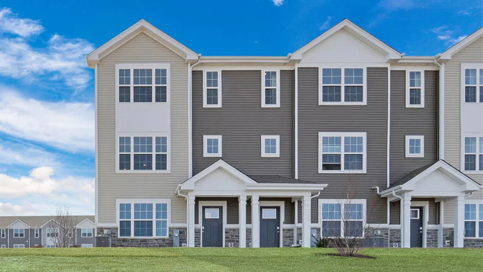 Unit for sale at 2728 Arrowhead Drive, Pingree Grove, IL 60140