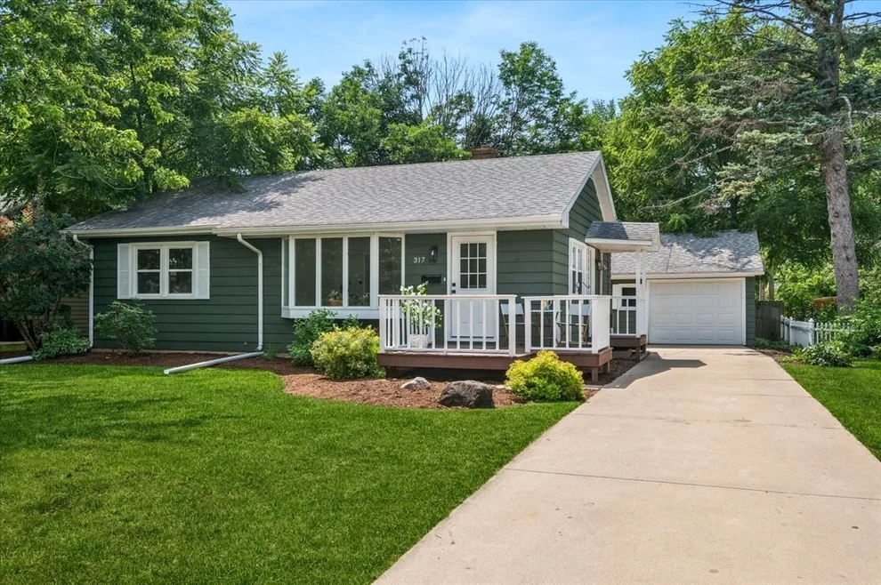 Unit for sale at 317 S 12th Street, St. Charles, IL 60174