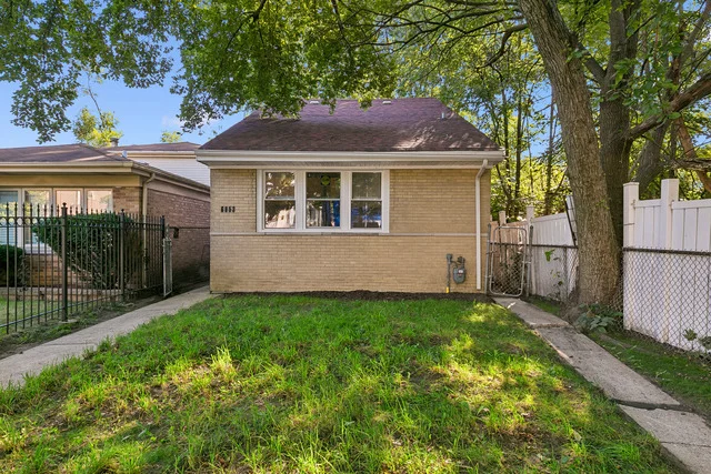 Unit for sale at 6853 S Langley Avenue, Chicago, IL 60637