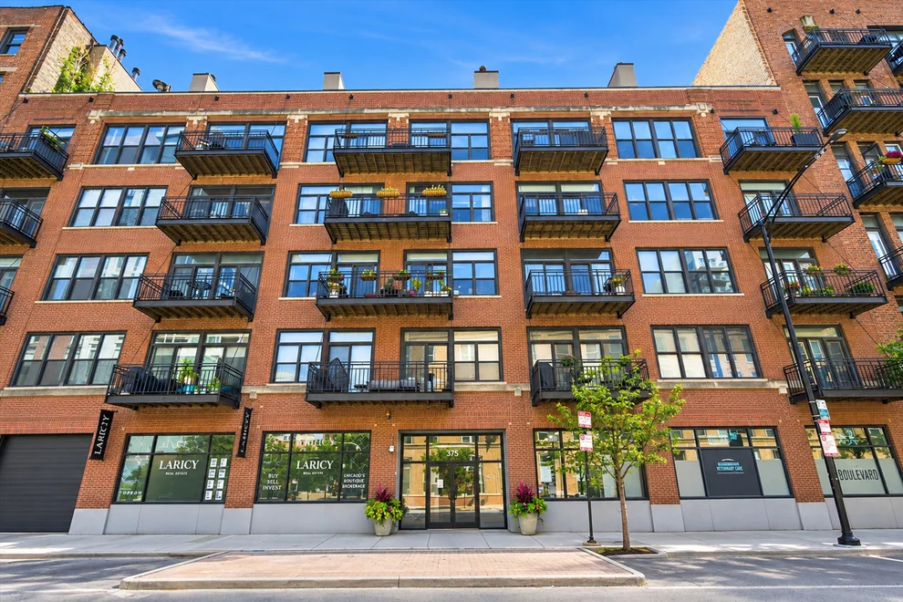 Unit for sale at 375 W Erie Street, Chicago, IL 60654