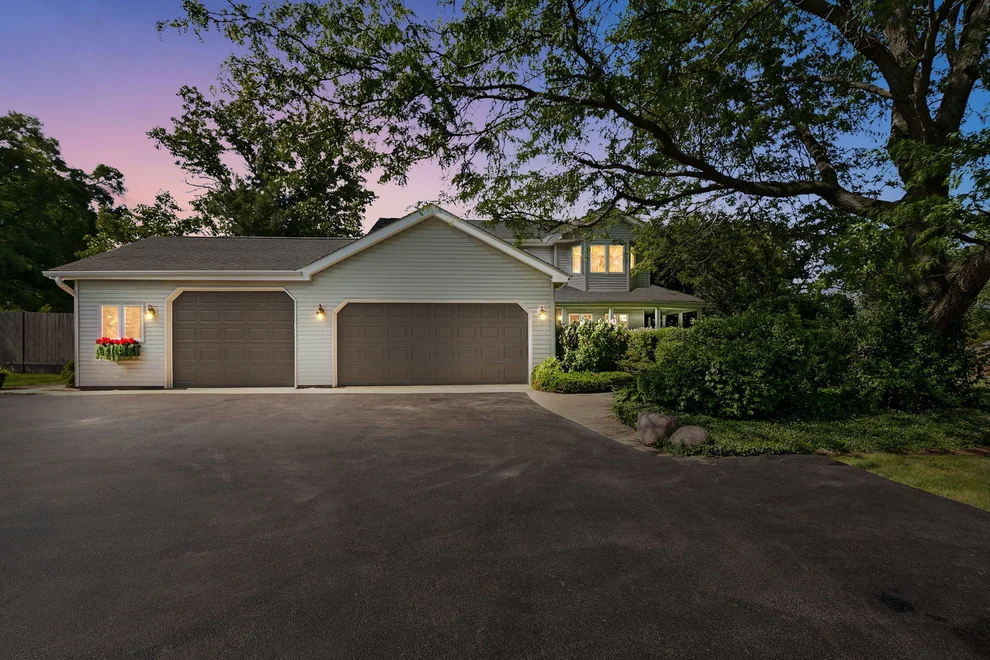 Unit for sale at 13862 W Adams Road W, Wadsworth, IL 60083