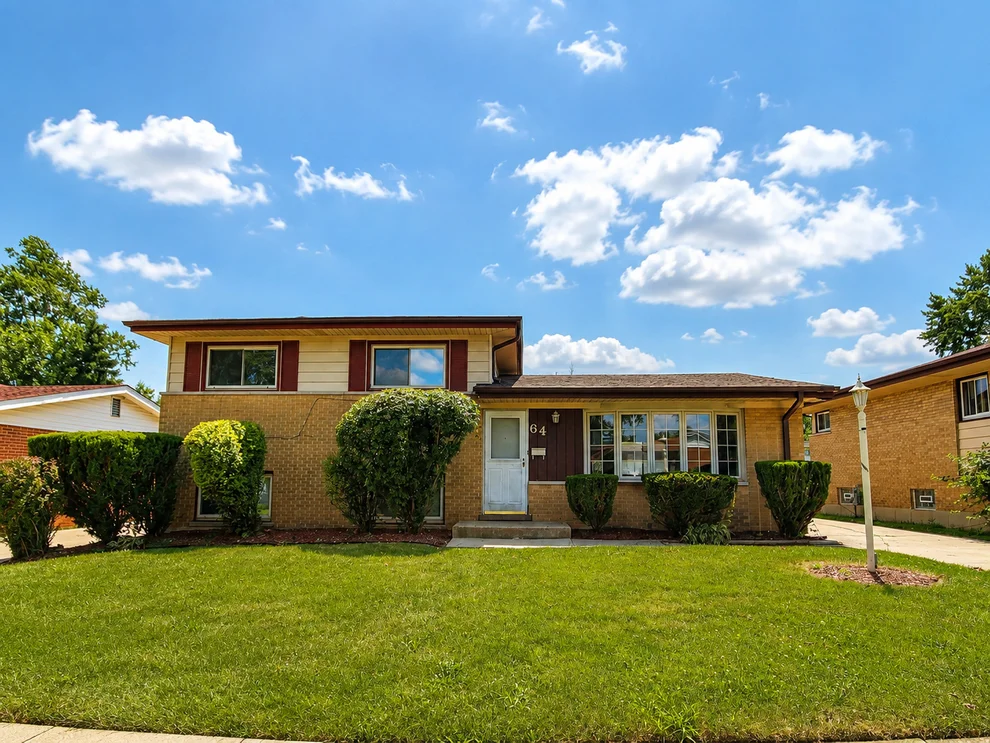 Unit for sale at 64 Peyton Drive, Chicago Heights, IL 60411