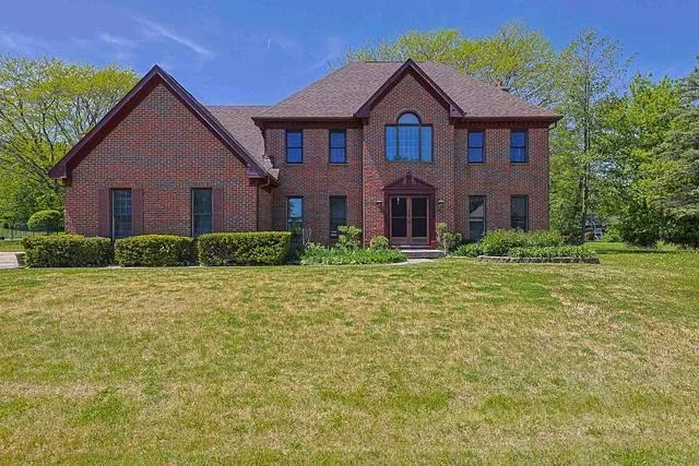 Unit for sale at 37 Mark Drive, Hawthorn Woods, IL 60047