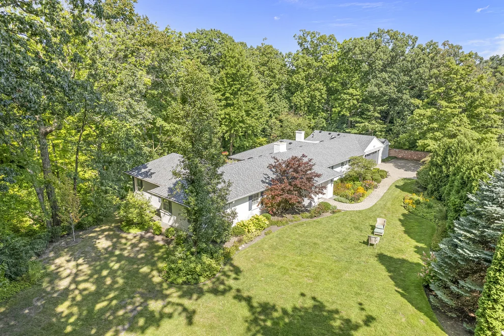 Unit for sale at 1020 E Westleigh Road, Lake Forest, IL 60045