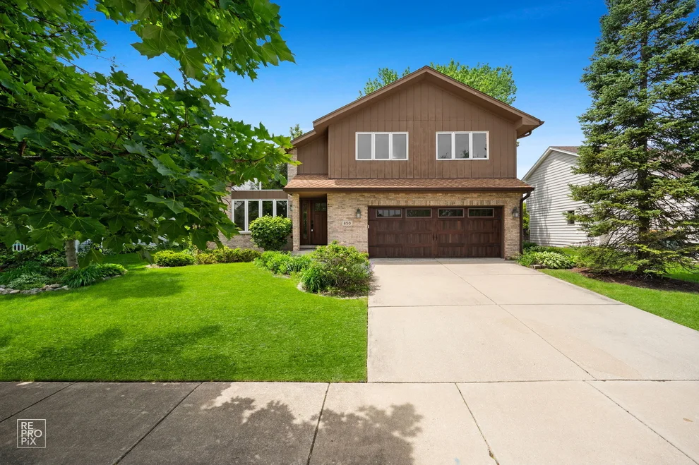 Unit for sale at 850 Young Street, Lemont, IL 60439