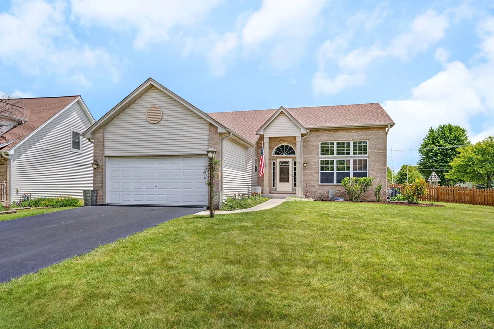 Unit for sale at 300 Turnbridge Drive, Shorewood, IL 60404