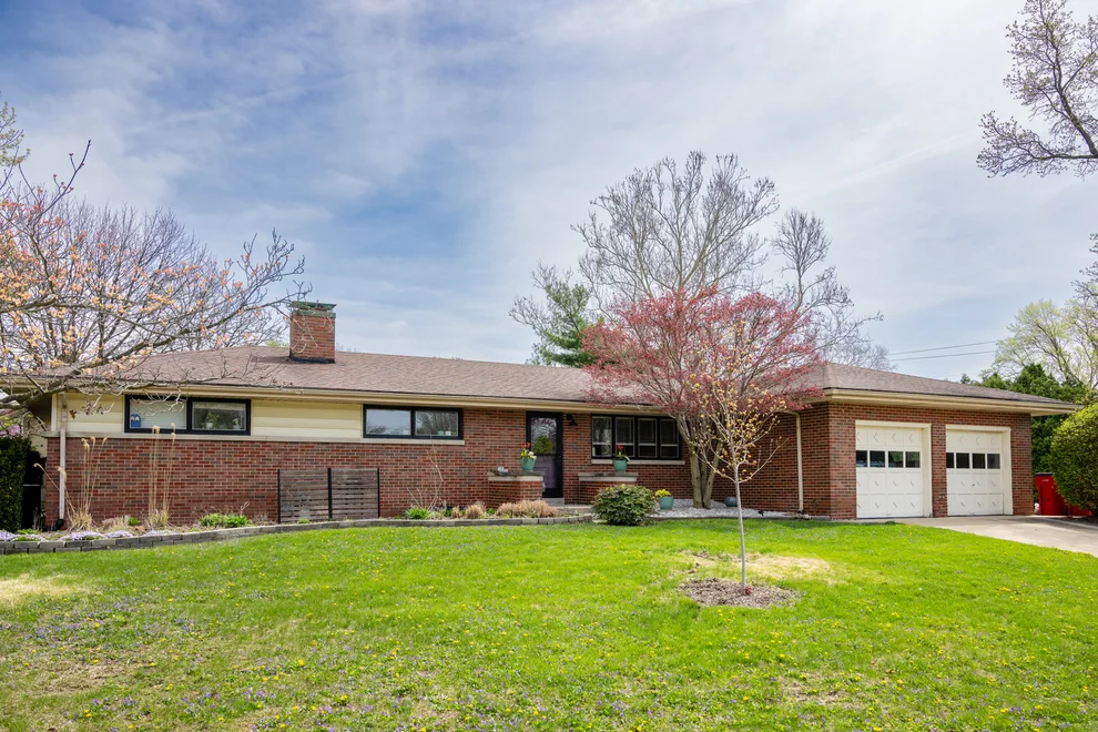 Unit for sale at 1104 S Westlawn Avenue, Champaign, IL 61821