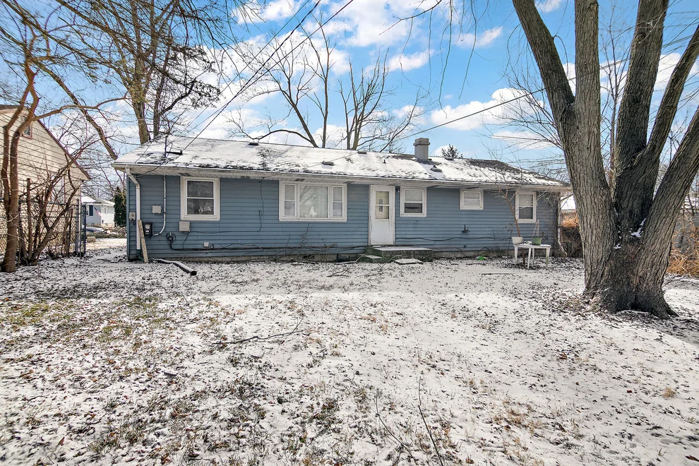 Unit for sale at 1869 Summit Avenue, Kankakee, IL 60901