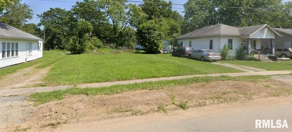 Unit for sale at 806 S 22ND Street, Mt Vernon, IL 62864