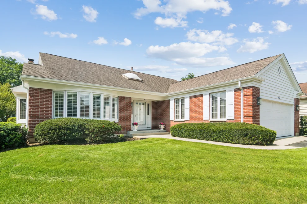 Unit for sale at 55 Brodick Lane, Inverness, IL 60067