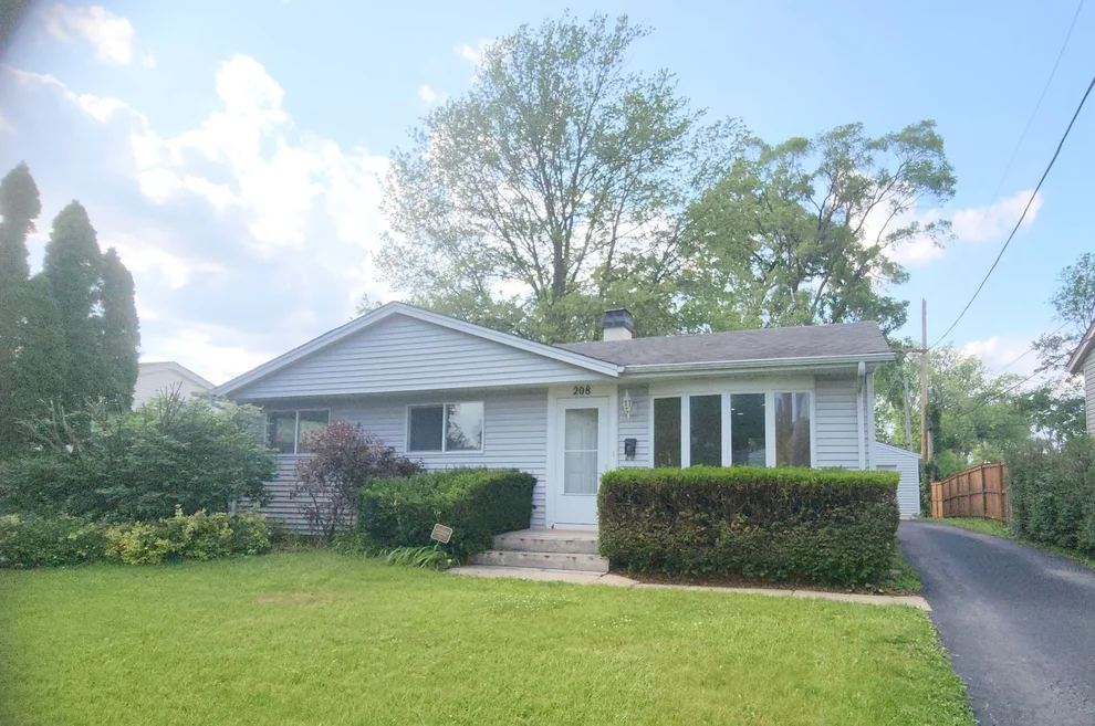 Unit for sale at 208 ALBERT Terrace, Wheeling, IL 60090