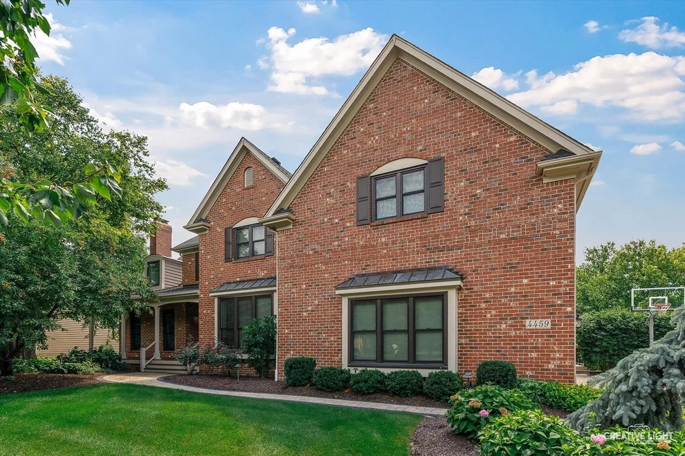 Unit for sale at 4459 Esquire Circle, Naperville, IL 60564