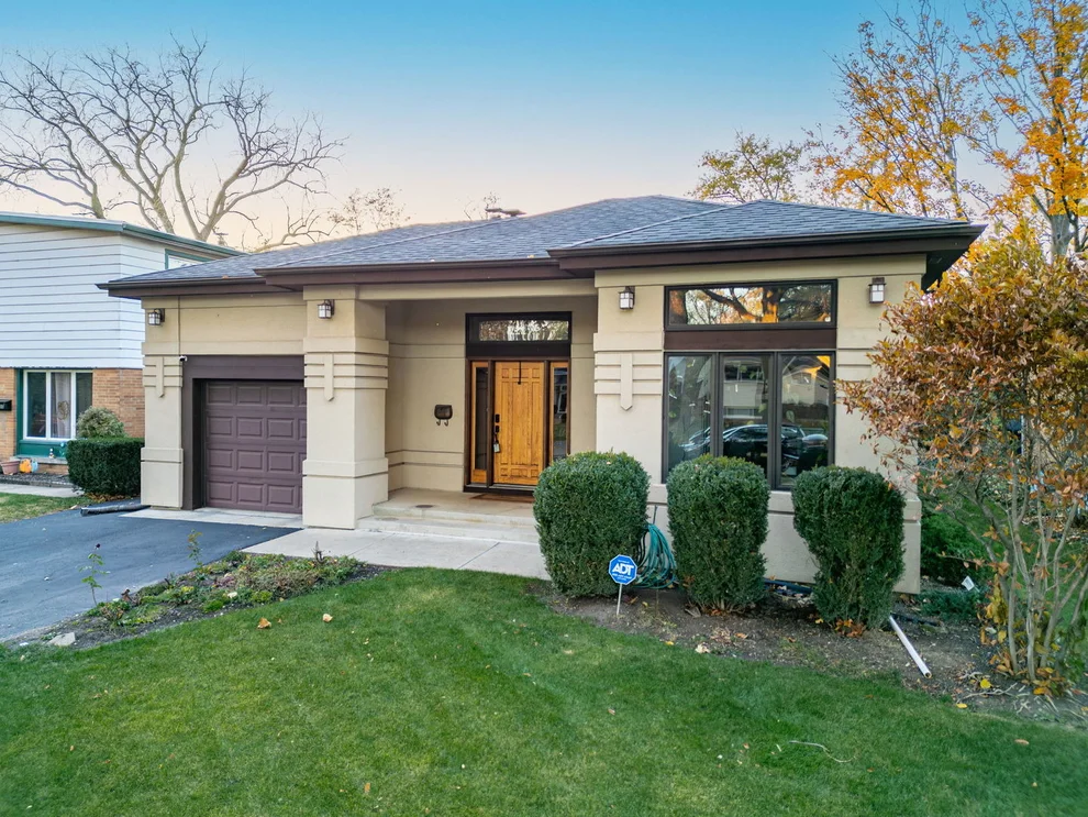 Unit for sale at 134 N Caroline Avenue, Elmhurst, IL 60126
