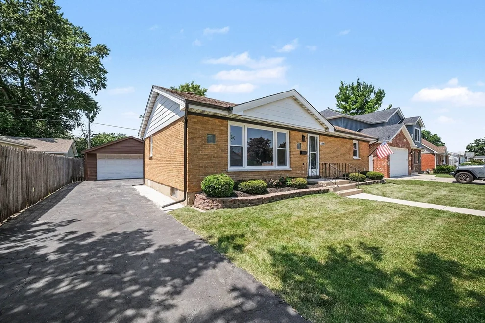 Unit for sale at 10848 Lombard Avenue, Chicago Ridge, IL 60415