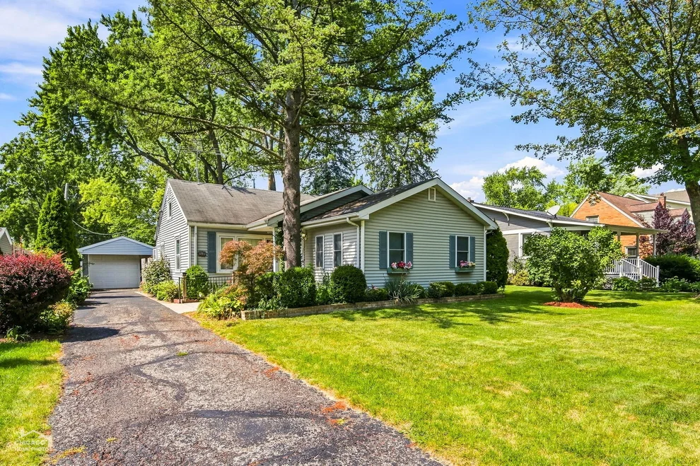 Unit for sale at 168 S Brockway Street, Palatine, IL 60067
