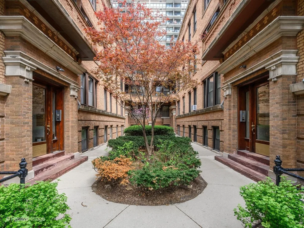 Unit for sale at 2745 N Hampden Court, Chicago, IL 60614