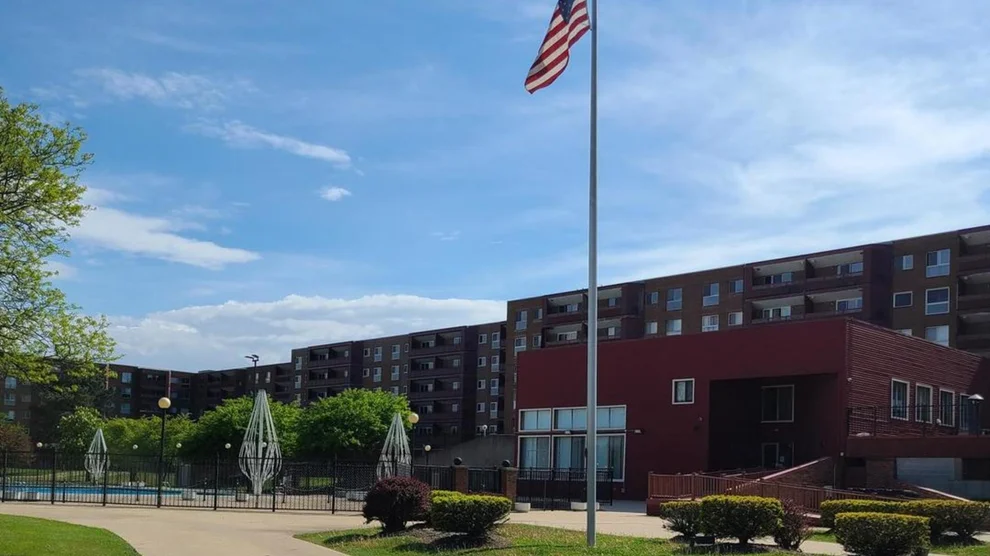 Unit for sale at 500 Park Avenue, Calumet City, IL 60409