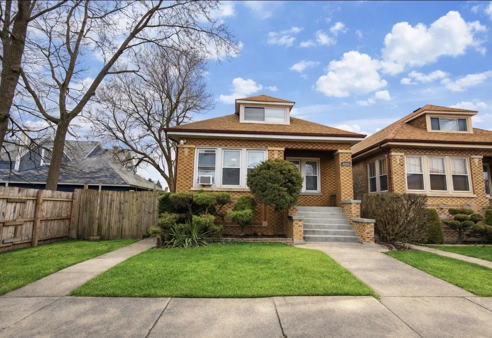 Unit for sale at 4716 S Lawndale Avenue, Chicago, IL 60632
