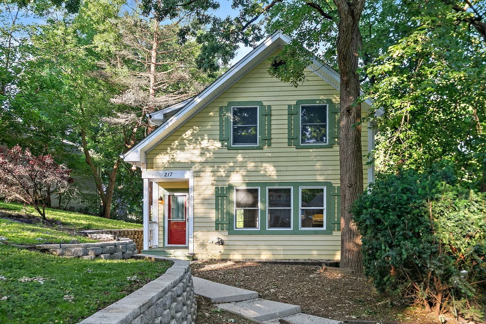 Unit for sale at 217 Hillside Drive, Island Lake, IL 60042