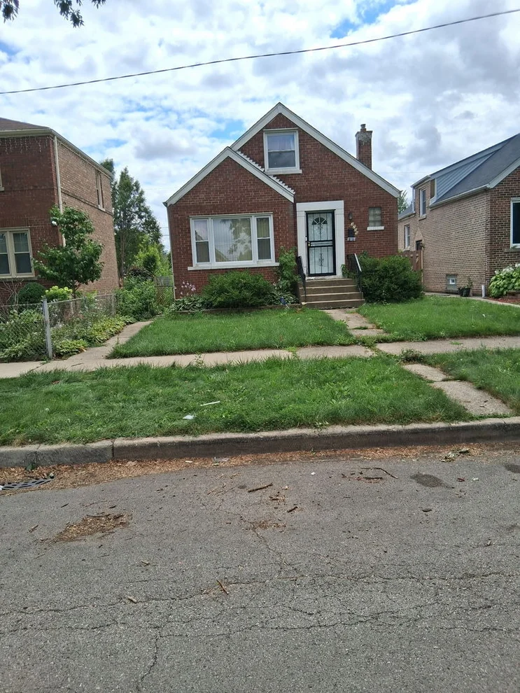 Unit for sale at 3729 W 80th Place, Chicago, IL 60652