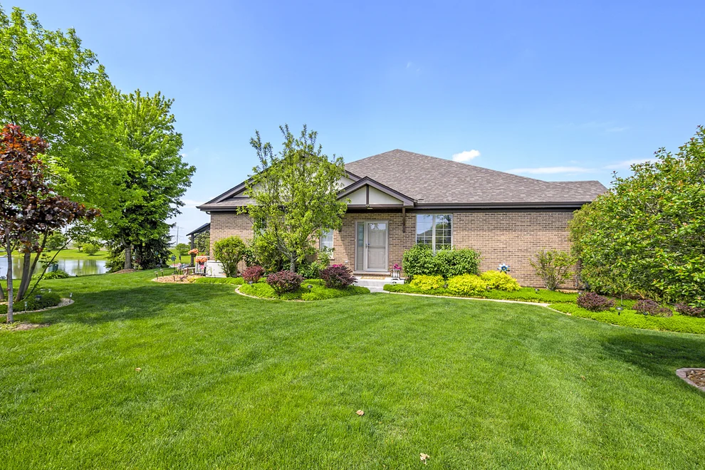 Unit for sale at 13828 W Crescenzo Drive, Manhattan, IL 60442