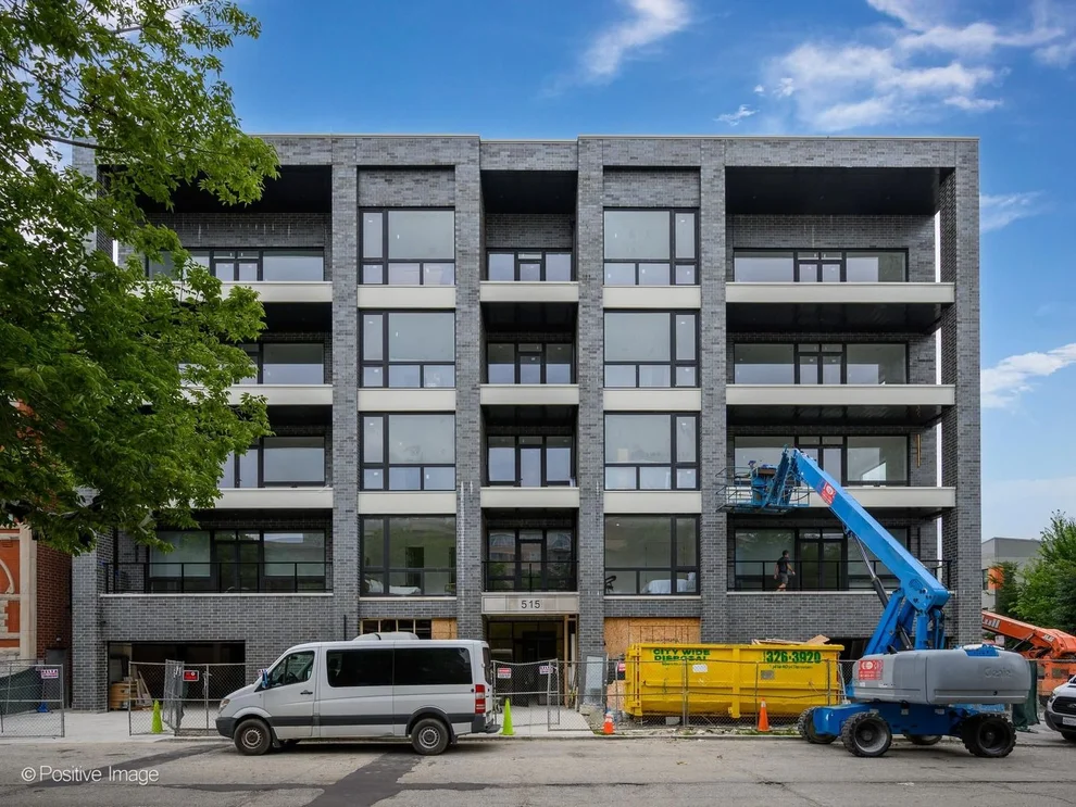 Unit for sale at 515 W Elm Street, Chicago, IL 60610