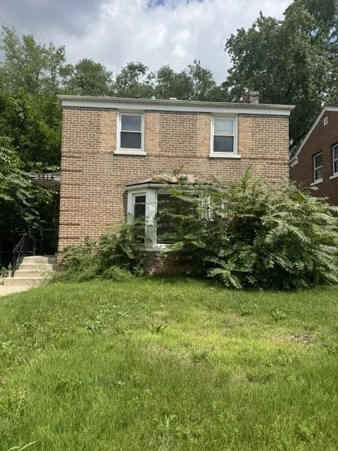 Unit for sale at 2514 E 97th Street, Chicago, IL 60617