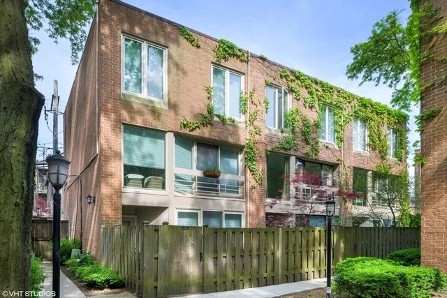 Unit for sale at 1820 N Dayton Street, Chicago, IL 60614