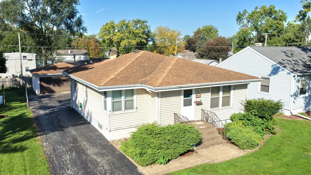 Unit for sale at 1713 Oakland Avenue, Crest Hill, IL 60403