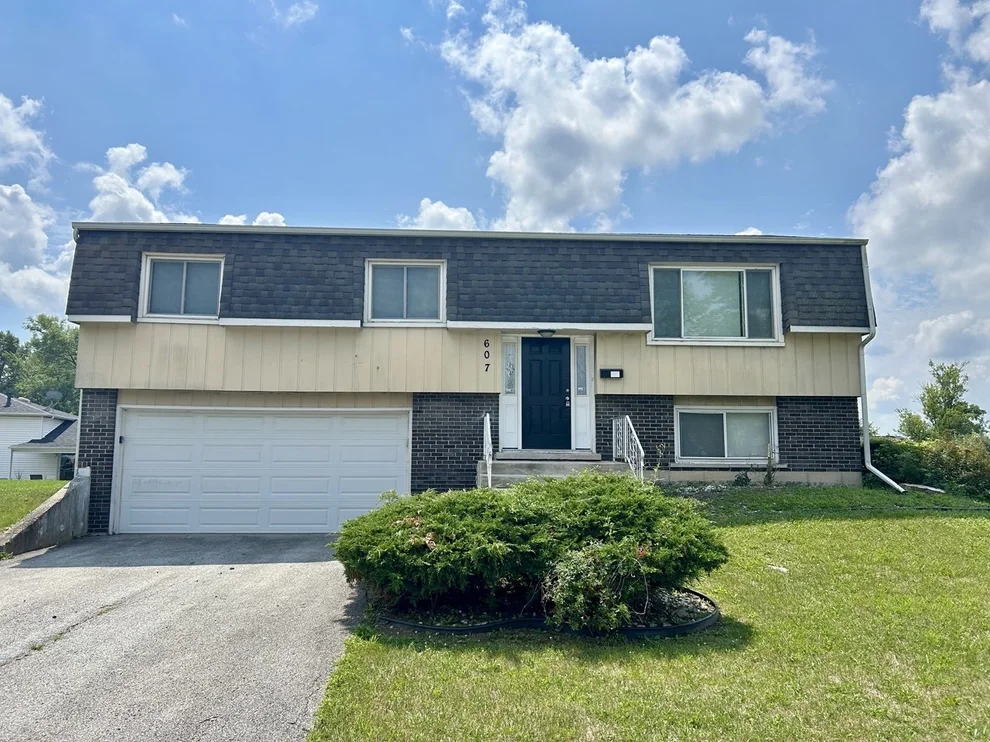 Unit for sale at 607 Sullivan Lane, University Park, IL 60484
