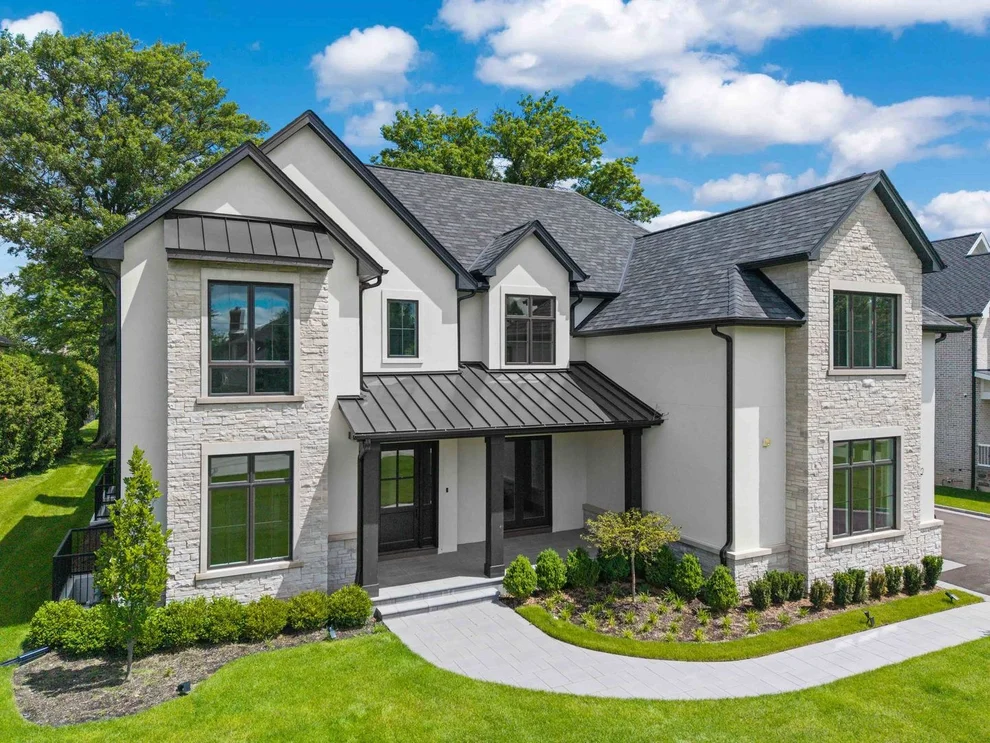 Unit for sale at 3890 Greenacre Drive, Northbrook, IL 60062