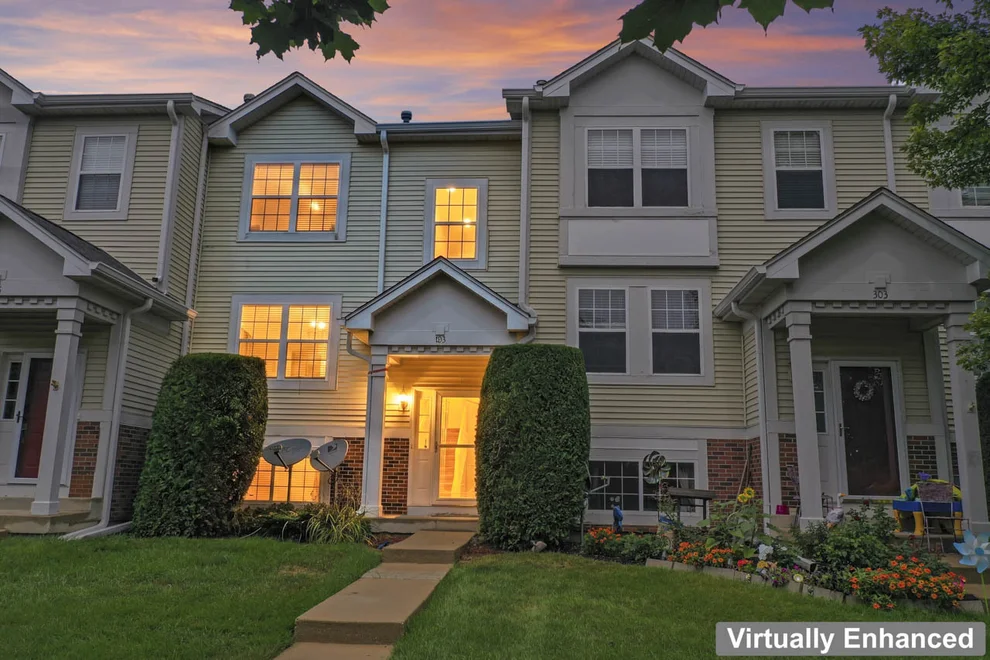 Unit for sale at 304 Holiday Lane, Hainesville, IL 60073