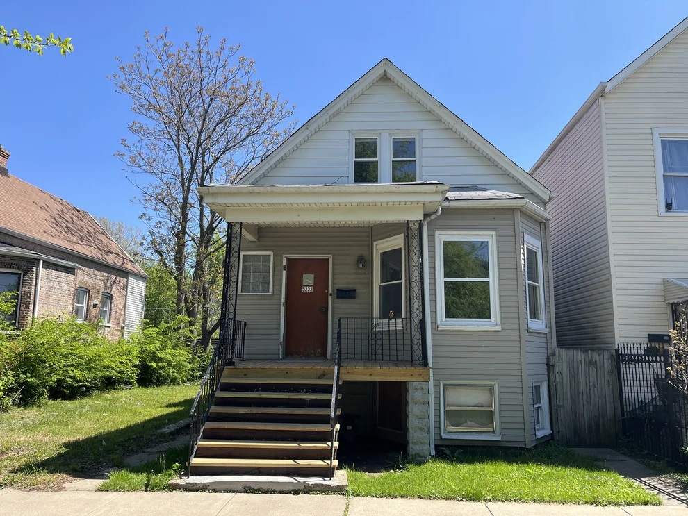 Unit for sale at 5233 S HERMITAGE Avenue, Chicago, IL 60609
