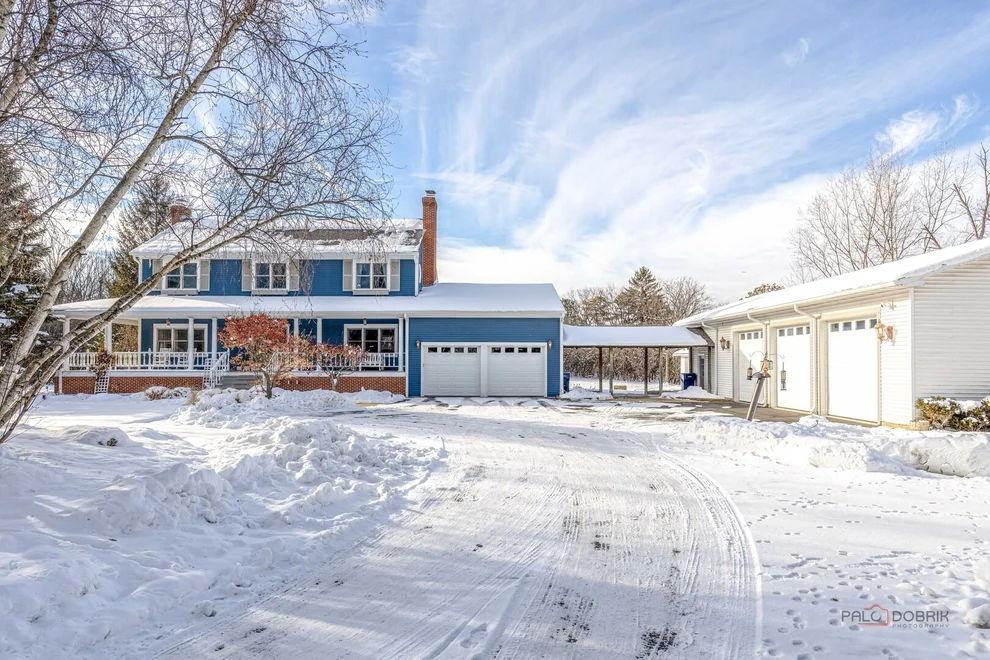 Unit for sale at 25900 N Saint Marys Road, Mettawa, IL 60048