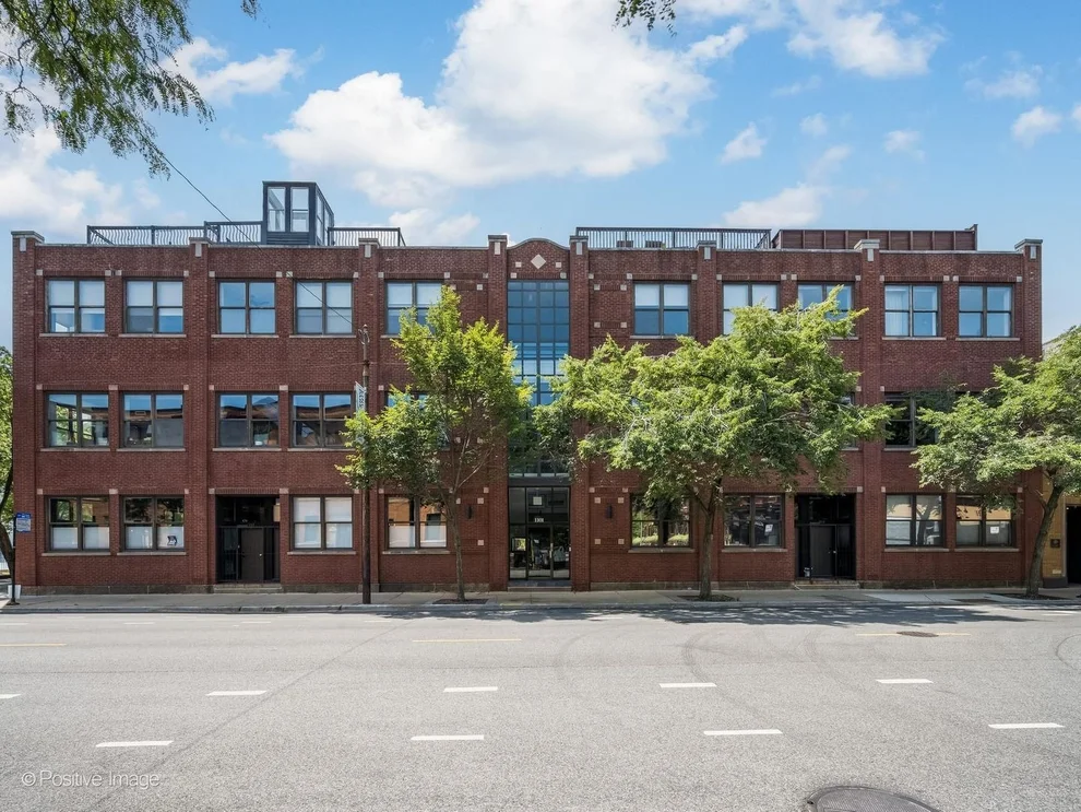 Unit for sale at 1101 W Armitage Avenue, Chicago, IL 60614