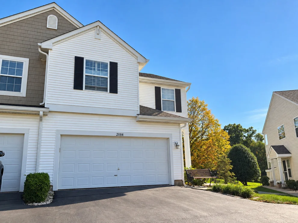 Unit for sale at 2084 Orchard Lane, Carpentersville, IL 60110