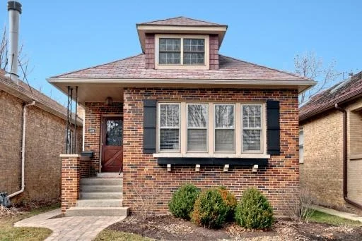 Unit for sale at 2306 Hastings Avenue, EVANSTON, IL 60201