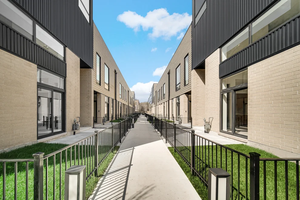 Unit for sale at 6216 S Woodlawn Avenue, Chicago, IL 60637