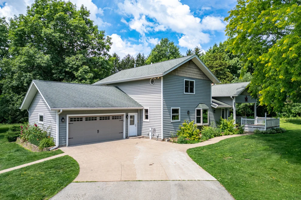 Unit for sale at 12730 Beloit Road, Caledonia, IL 61011