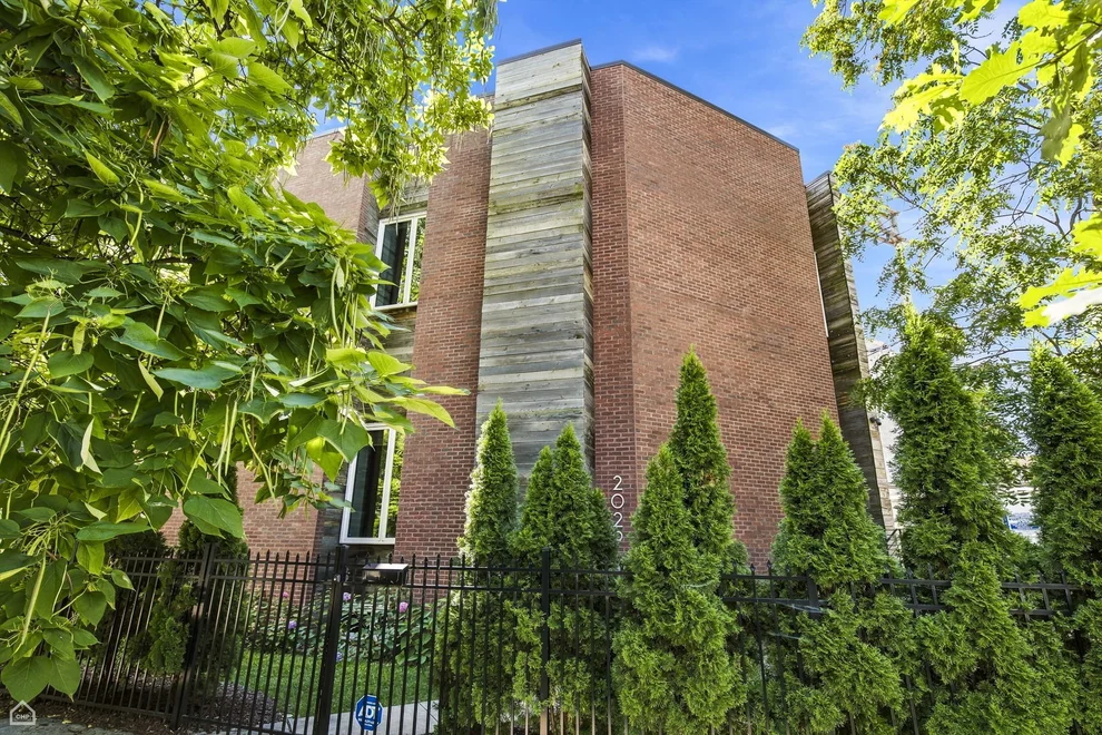 Unit for sale at 2029 W George Street, Chicago, IL 60618