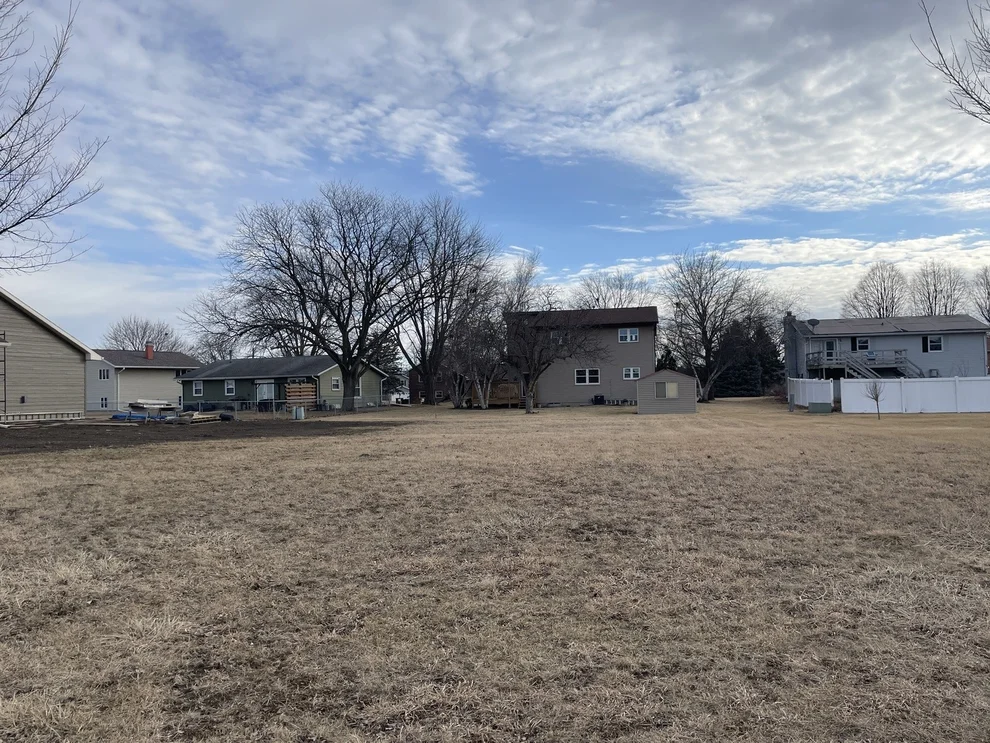 Unit for sale at Lot 403 E 21st Street, Sterling, IL 61081