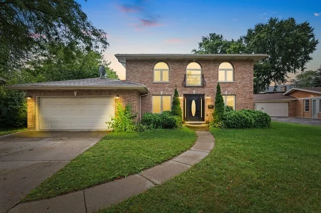 Unit for sale at 2945 Hartzell Street, Wilmette, IL 60091