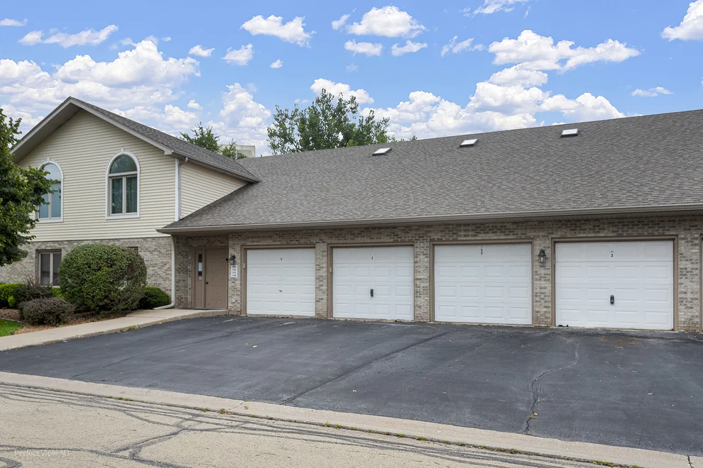 Unit for sale at 196 SAENZ Lane, Joliet, IL 60436