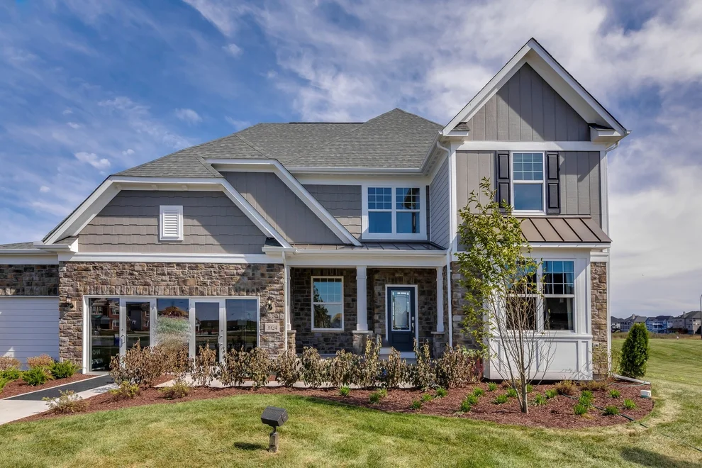 Unit for sale at 1650 Landy Lane, Deerfield, IL 60015
