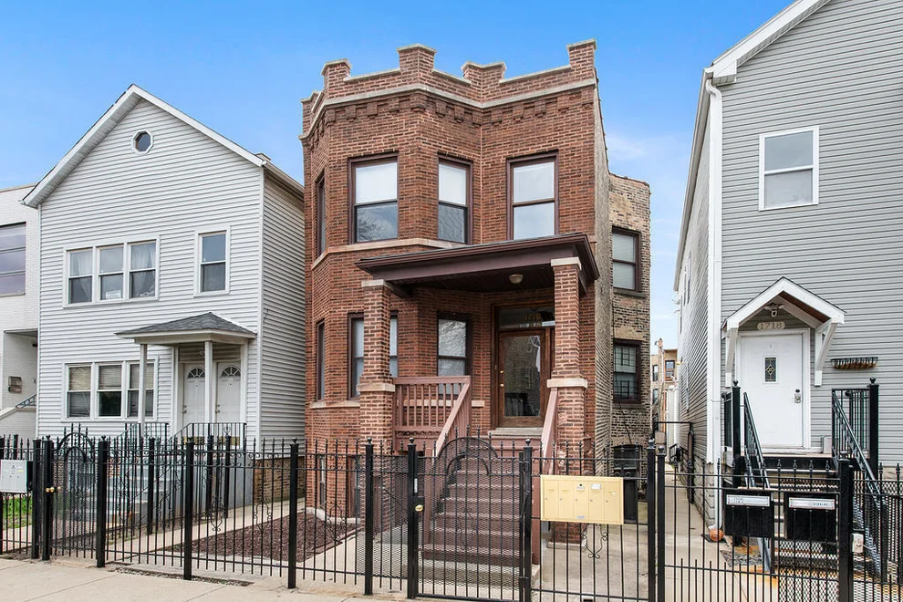 Unit for sale at 1716 N Campbell Avenue, Chicago, IL 60647