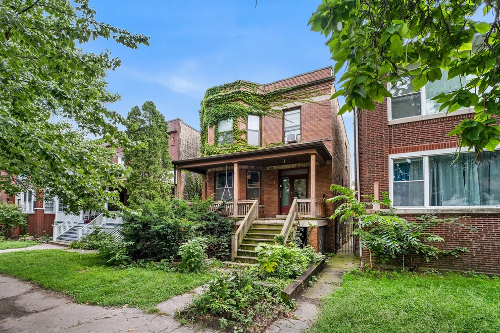Unit for sale at 1311 W Columbia Avenue, Chicago, IL 60626