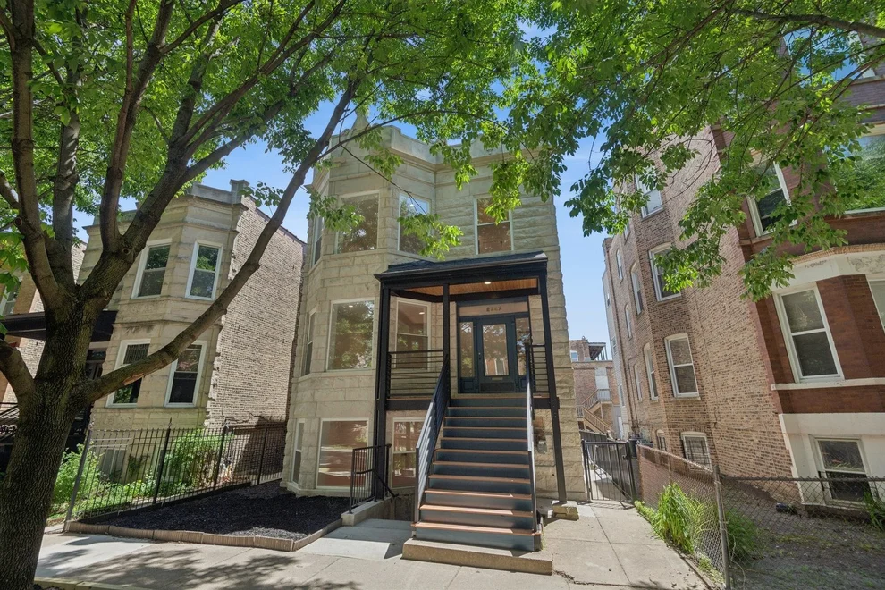 Unit for sale at 2647 W Walton Street, Chicago, IL 60622