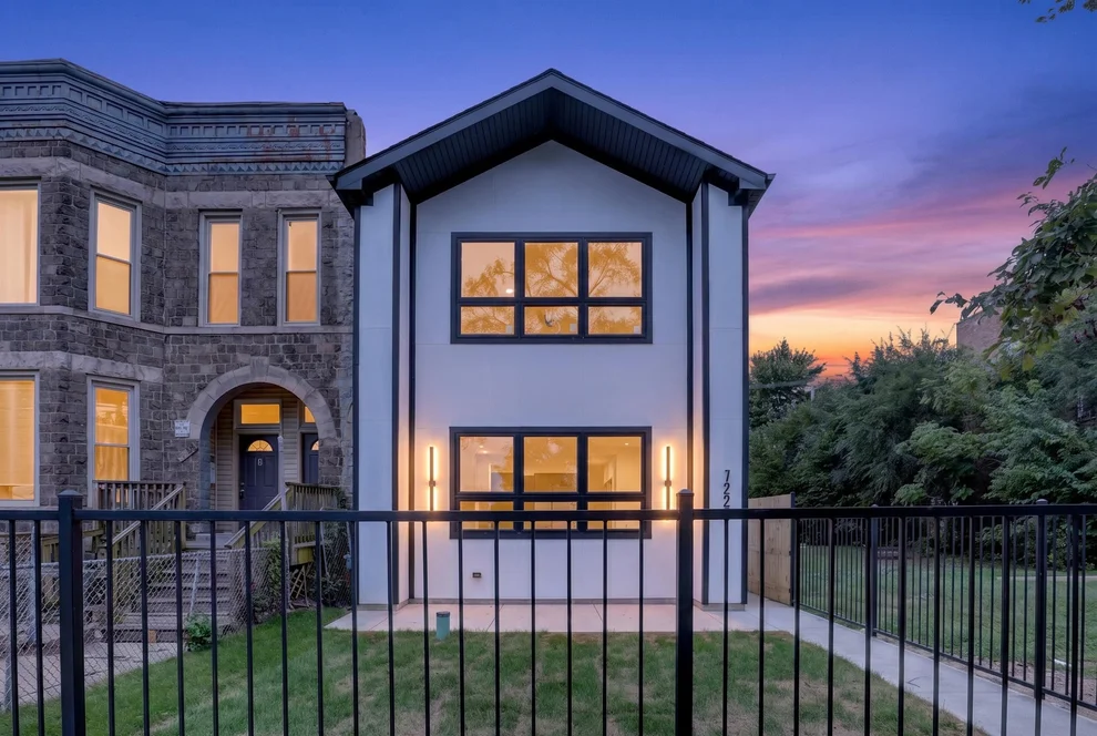 Unit for sale at 7228 S Wentworth Avenue, Chicago, IL 60621