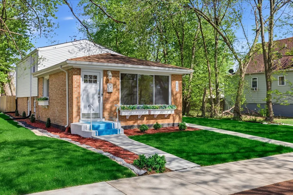 Unit for sale at 6323 S Wood Street, Chicago, IL 60636