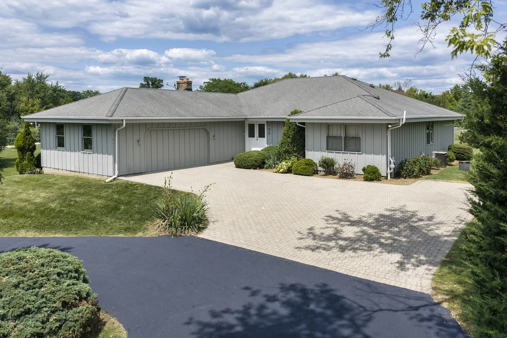 Unit for sale at 195 Clover Hill Lane, North Barrington, IL 60010